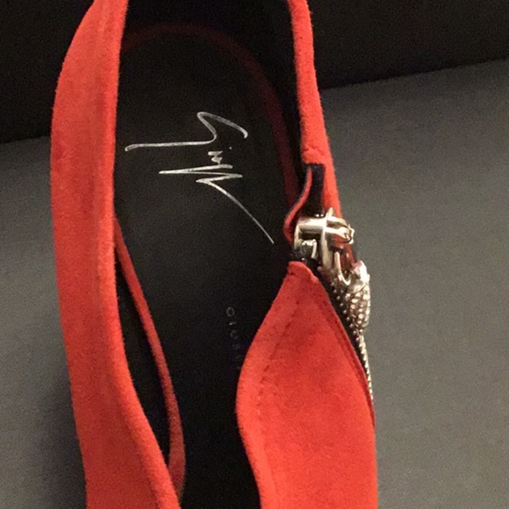Shoes - Picture 3 of 6